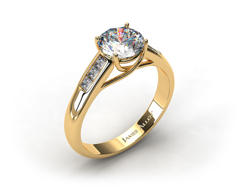 18k Yellow Gold Cross Prong Princess Shaped Diamond Engagement Ring